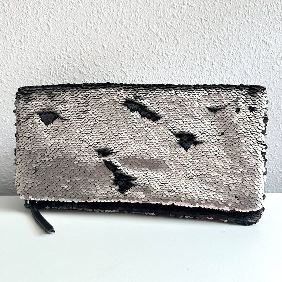 STELLA & DOT | Sequined Margeaux Clutch Purse Folded Envelope Style Bag - Picture 1 of 14